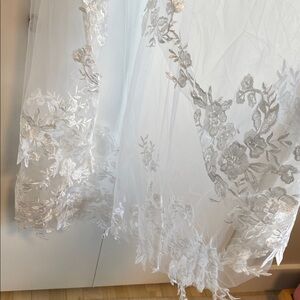 Elegant White Cathedral Floral Lace Wedding Veil 118”